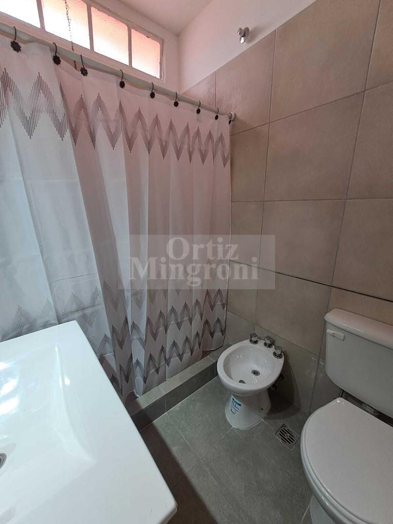 Foto de Casa Chalet en Alquiler en Lomas de Zamora, G.B.A. Zona Sur, Argentina, imagen 3
