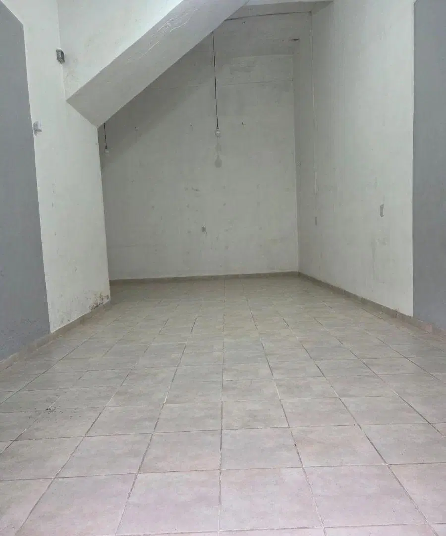 Local comercial en alquiler ubicado en centro de Ezeiza 3