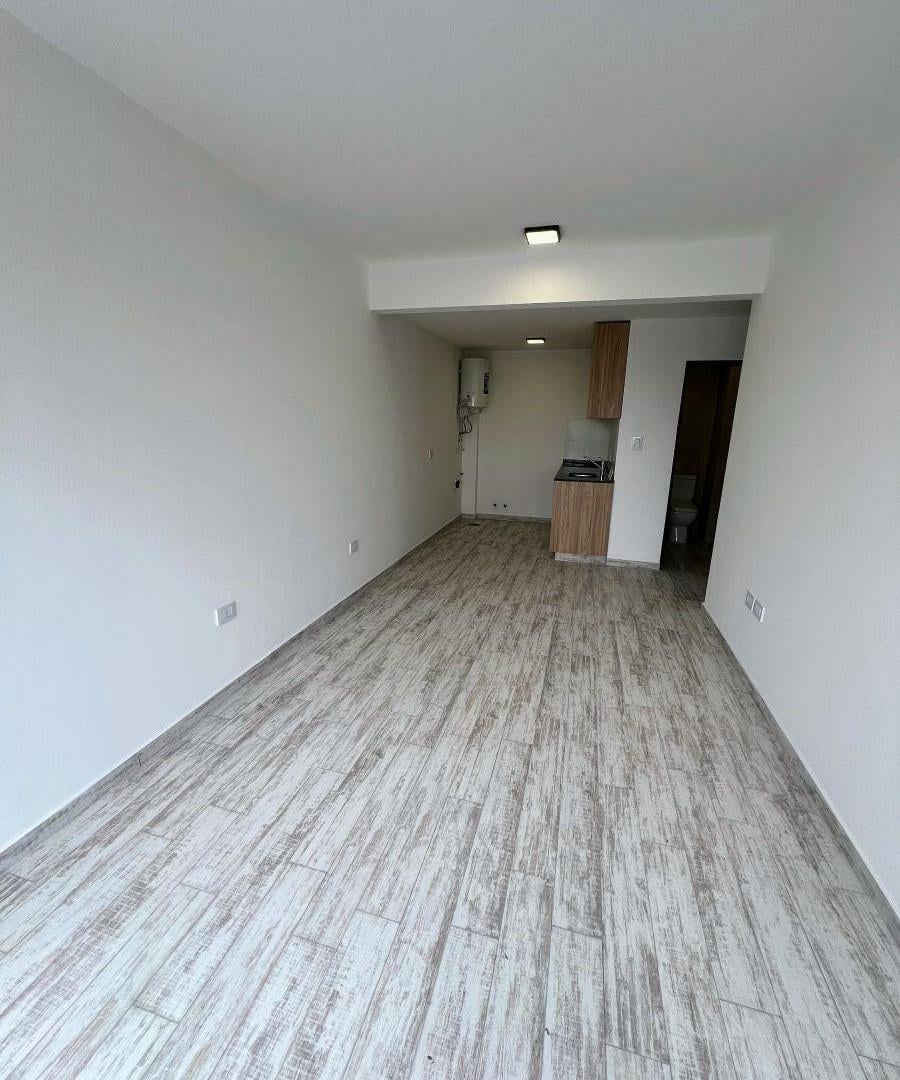 Foto de Alquiler 1 ambiente divisible con balcón terraza - Boedo, San Cristobal, imagen 5