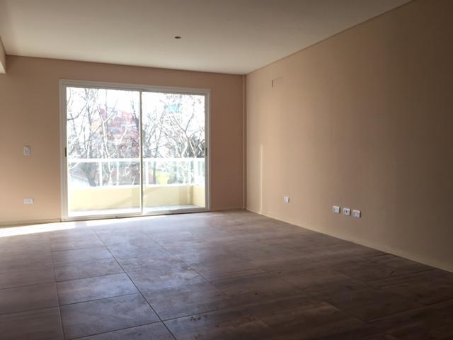 Foto de 4 ambientes en duplex al frente de 138.50m² totales CON COCHERA FIJA, imagen 2