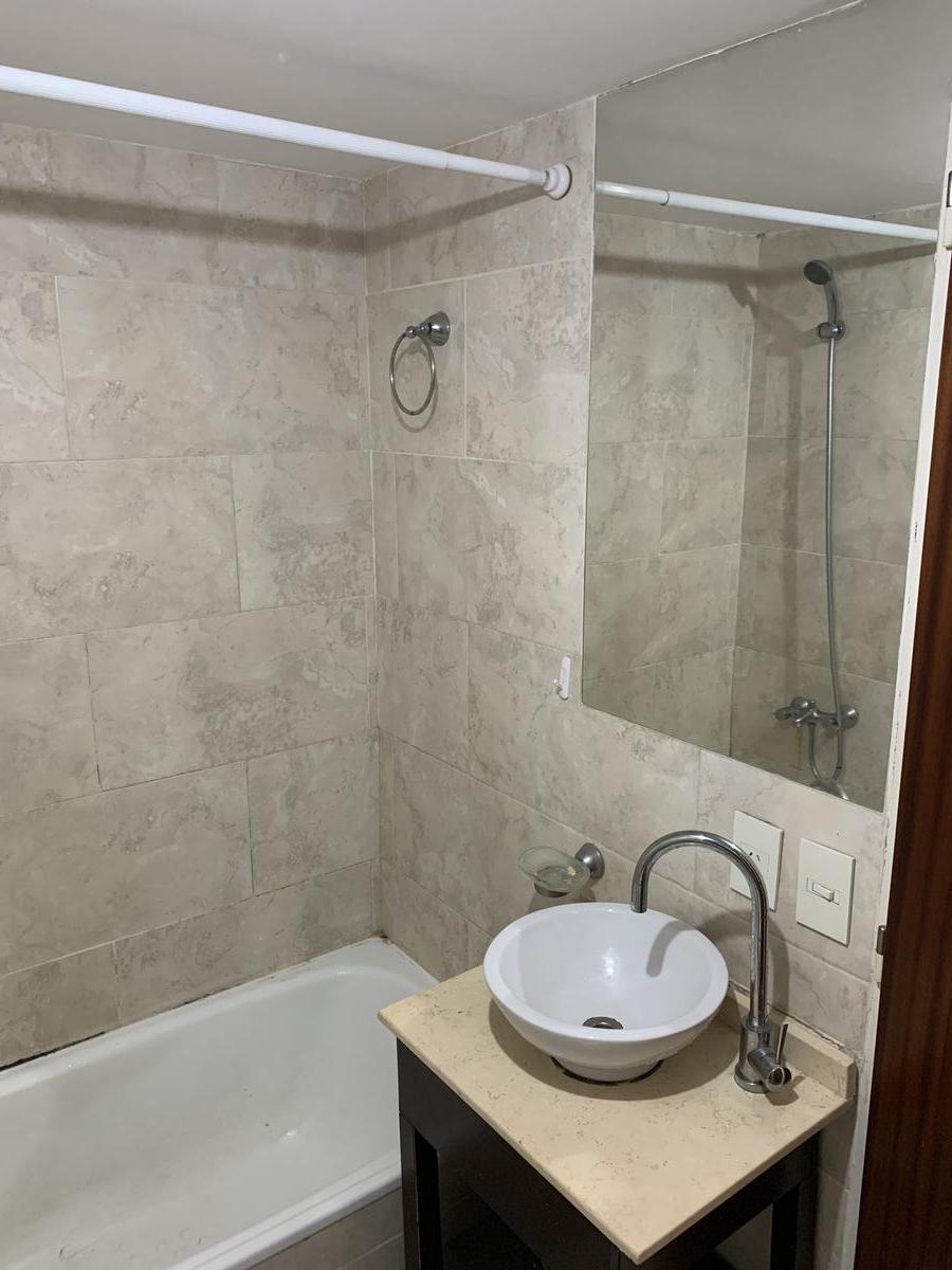 Monoambiente Apto Profesional en Excelente Ubicación 5