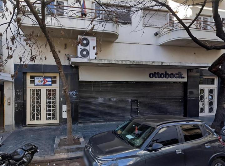 LOCAL APTO VARIOS DESTINOS: SUPERMERCADO, SALON DE FIESTA, GASTRONOMIA. ZONIFICACION E1.