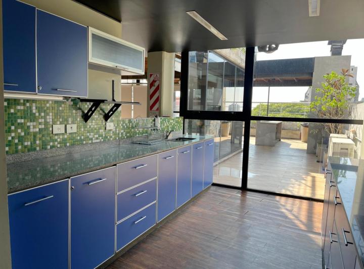 Foto de Excelente Piso de Oficinas. Con vista abierta! Excelente conectividad., imagen 4