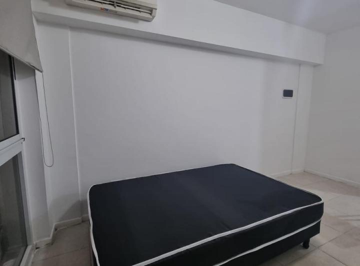MONOAMBIENTE APTO PROFESIONAL EN EXCELENTE UBICACIÓN 5
