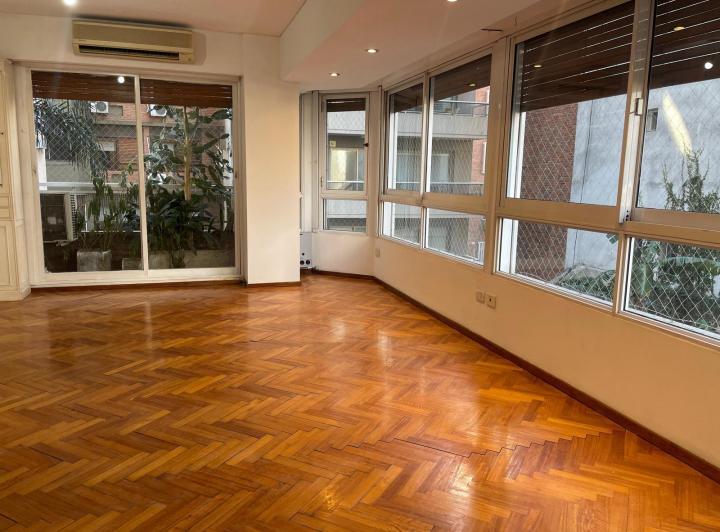 Semipiso edificio con seguridad. 3 ambientes con dependencia en Excelente Ubicacion!! 2