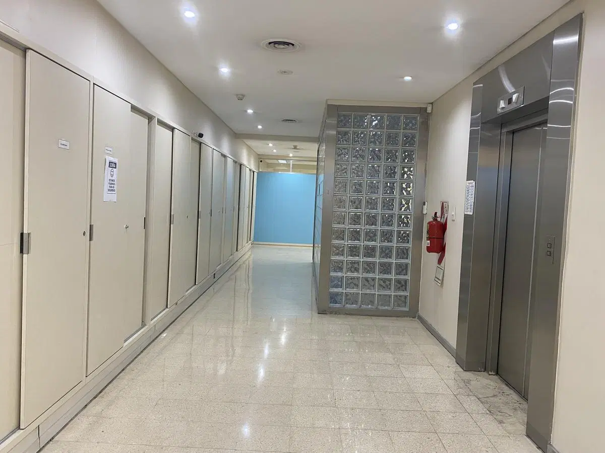 Excelente Oficina de 126mts. Zona tribunales 3