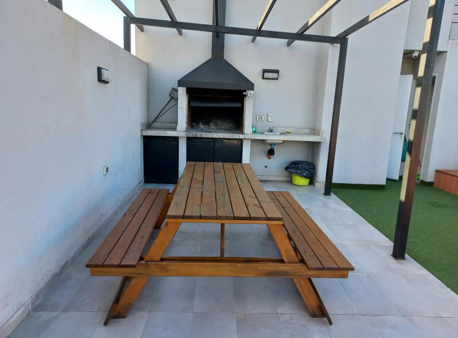MONOAMBIENTE DIVISIBLE CON GRAN PATIO CON JARDÍN. SAAVEDRA 5