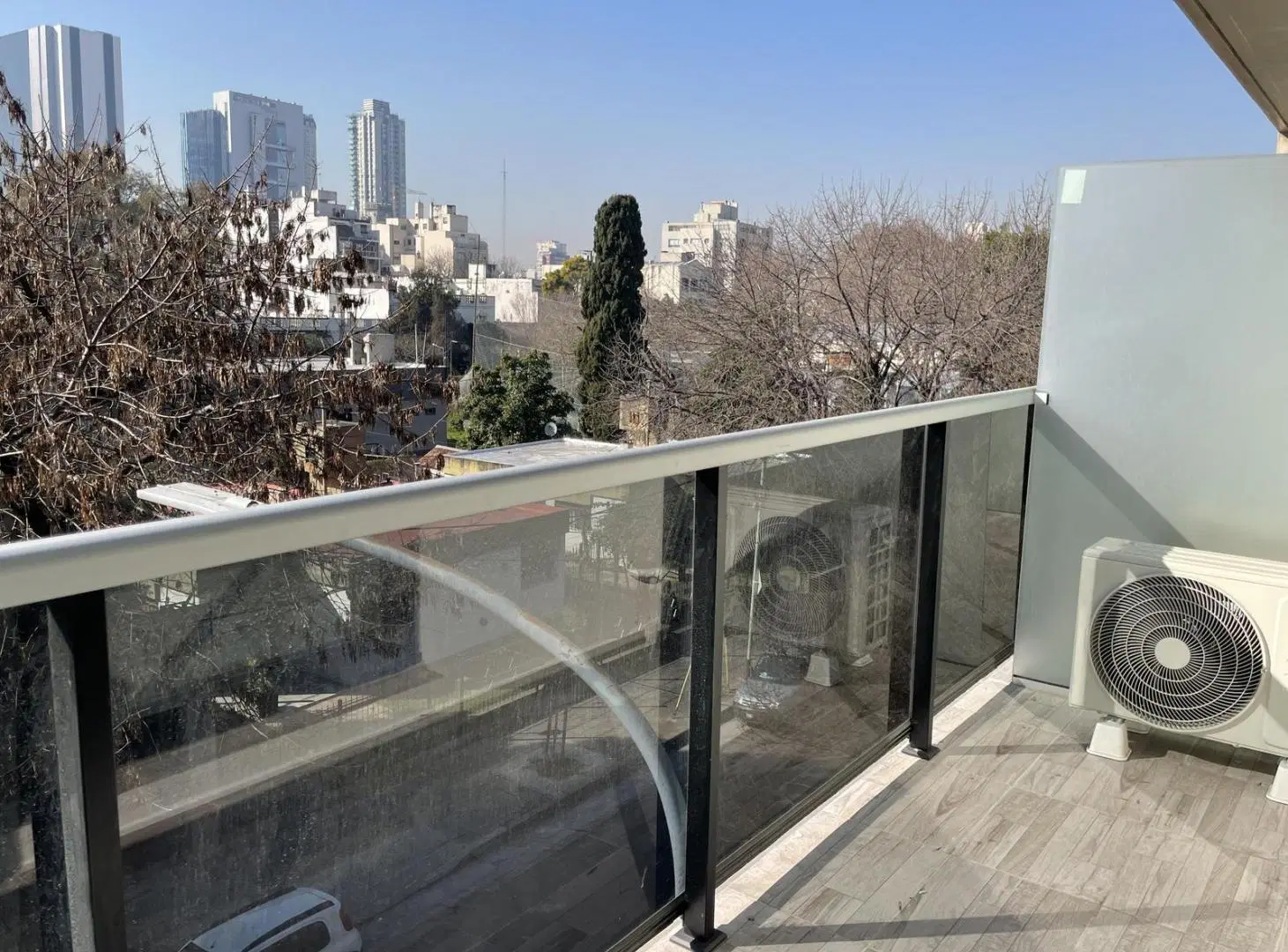 Amplio Monoambiente con TERRAZA Propia. A Estrenar!! 2