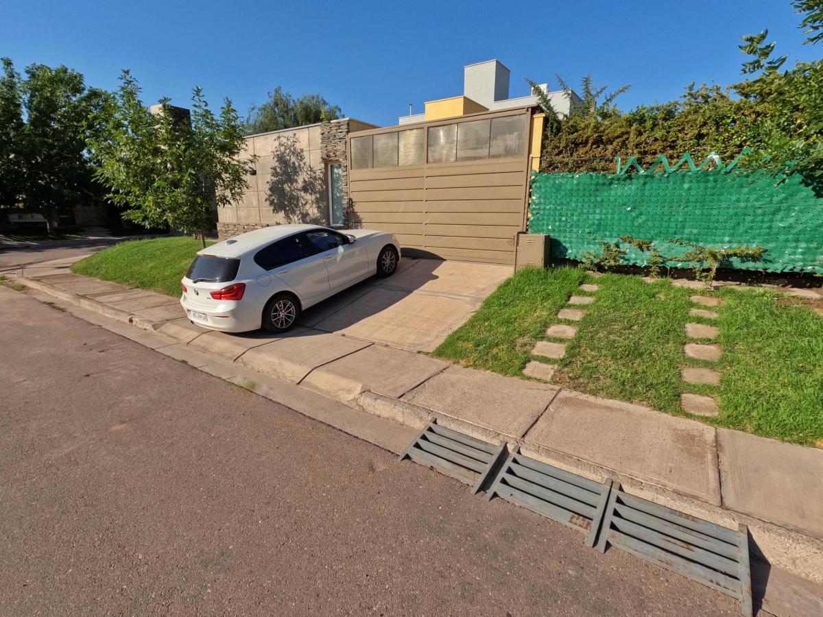 Casa en Venta Barrio Solanas de San Telmo, Godoy Cruz, Mendoza 4