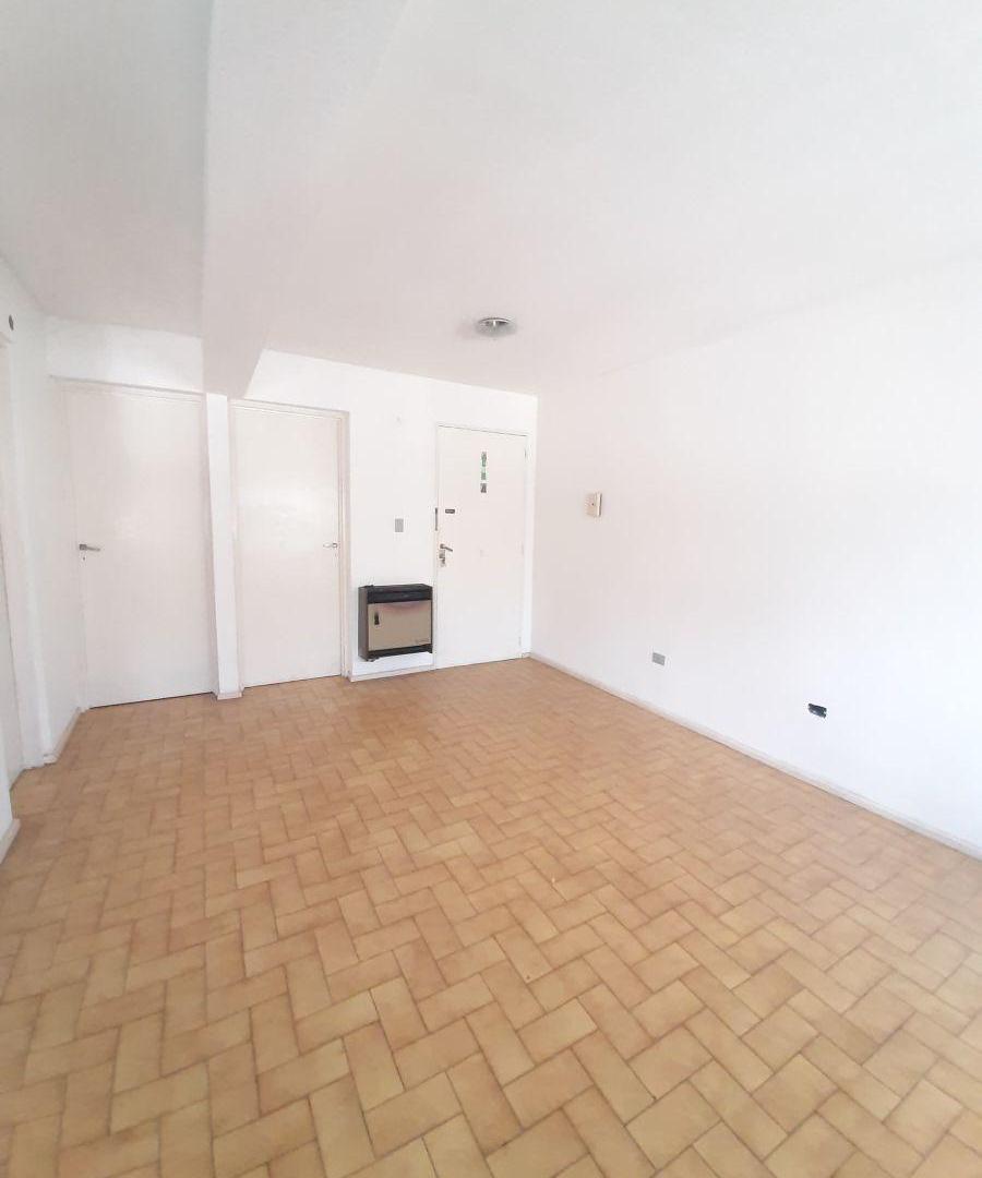 Foto de ALQUILER DEPARTAMENTO FRONTAL, UN DORMITORIO, BARRIO CIVICO, MENDOZA, imagen 5