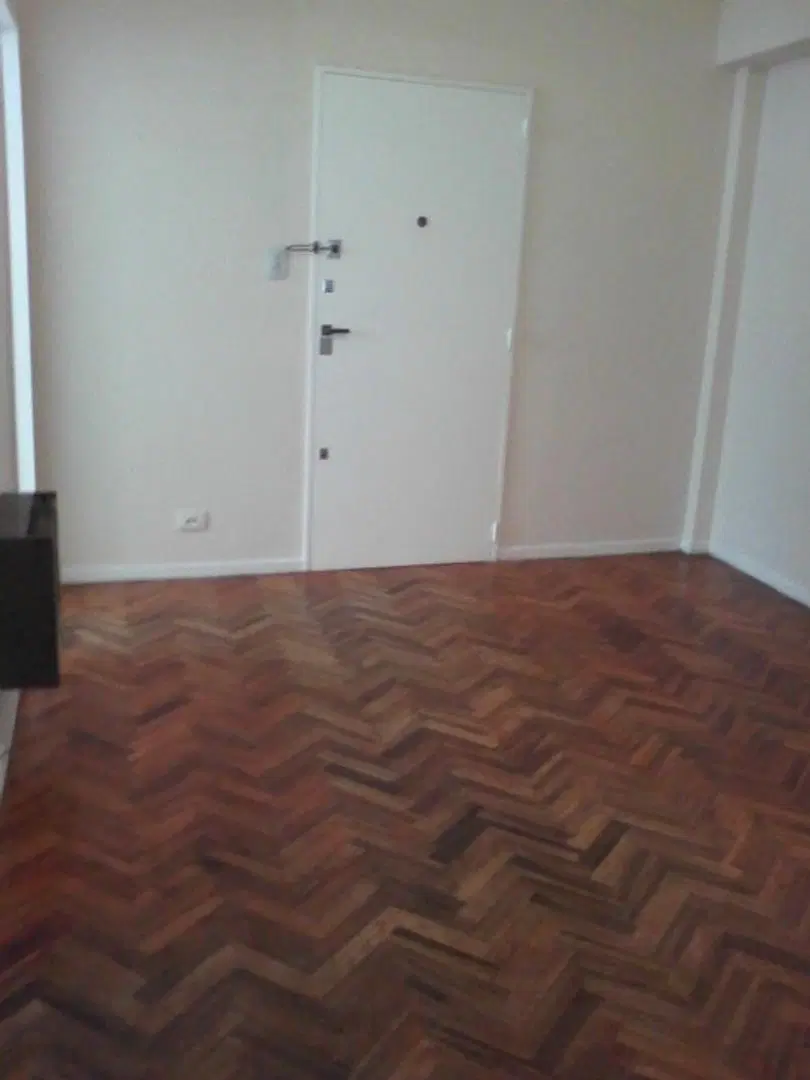 3 AMBIENTES 2° PISO POR ESCALERA 2