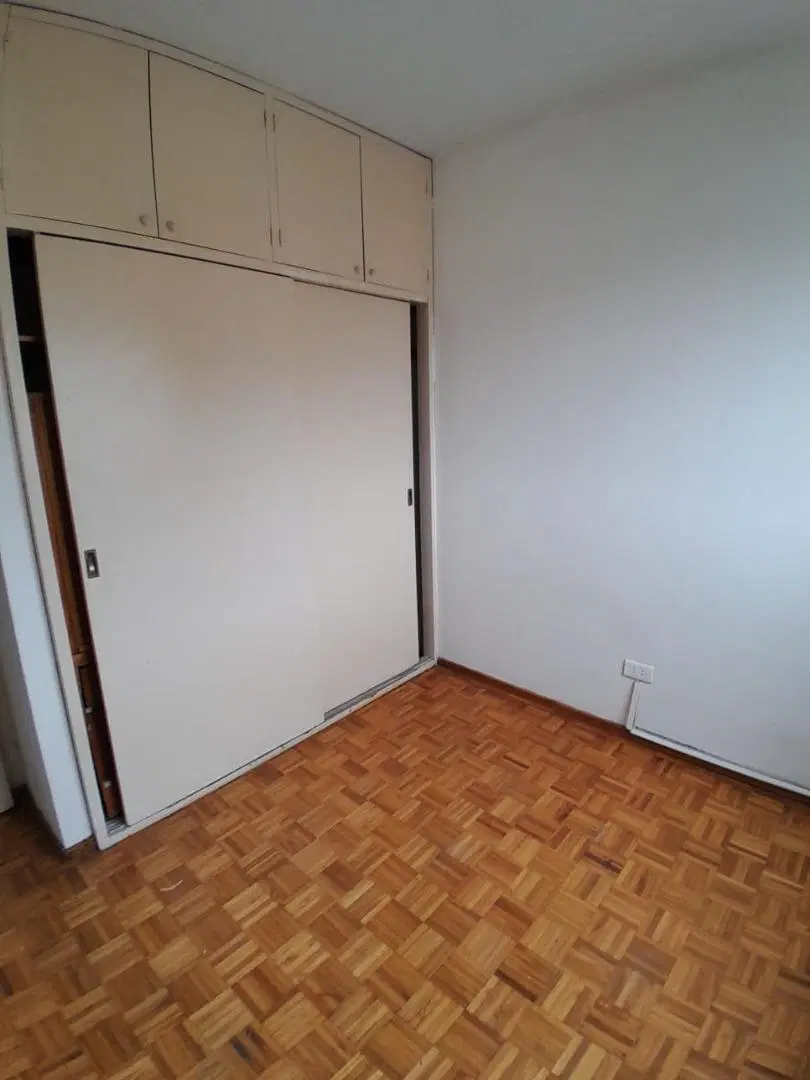 2 ambientes con balcon al contrafrente 8