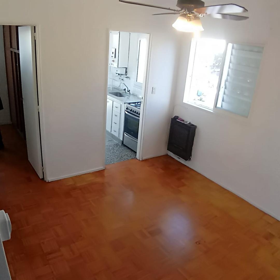 Foto de 2 ambientes con balcon al frente, imagen 4