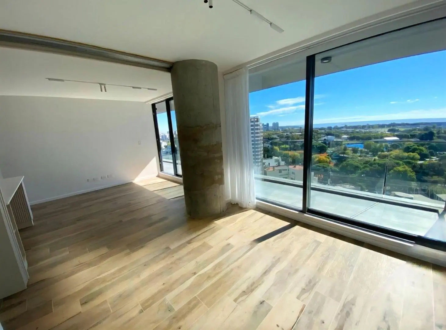 Departamento en alquiler Torre Quantum Bellini tres ambientes con cochera 4