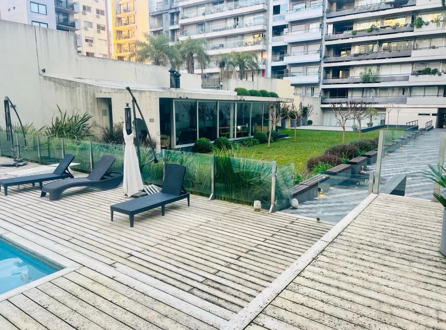 Excelente 3 Ambientes con Balcón y Vista Verde - Palermo Hollywood 1