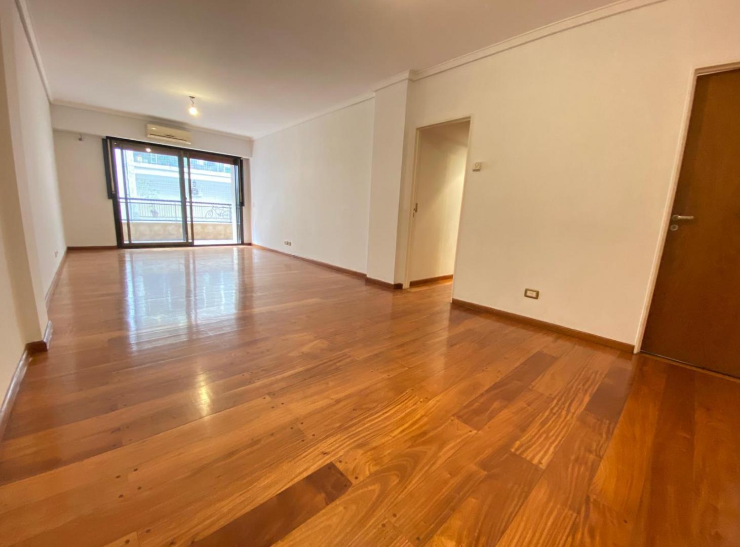 Foto de Departamento en venta cuatro ambientes, con cochera fija., imagen 4