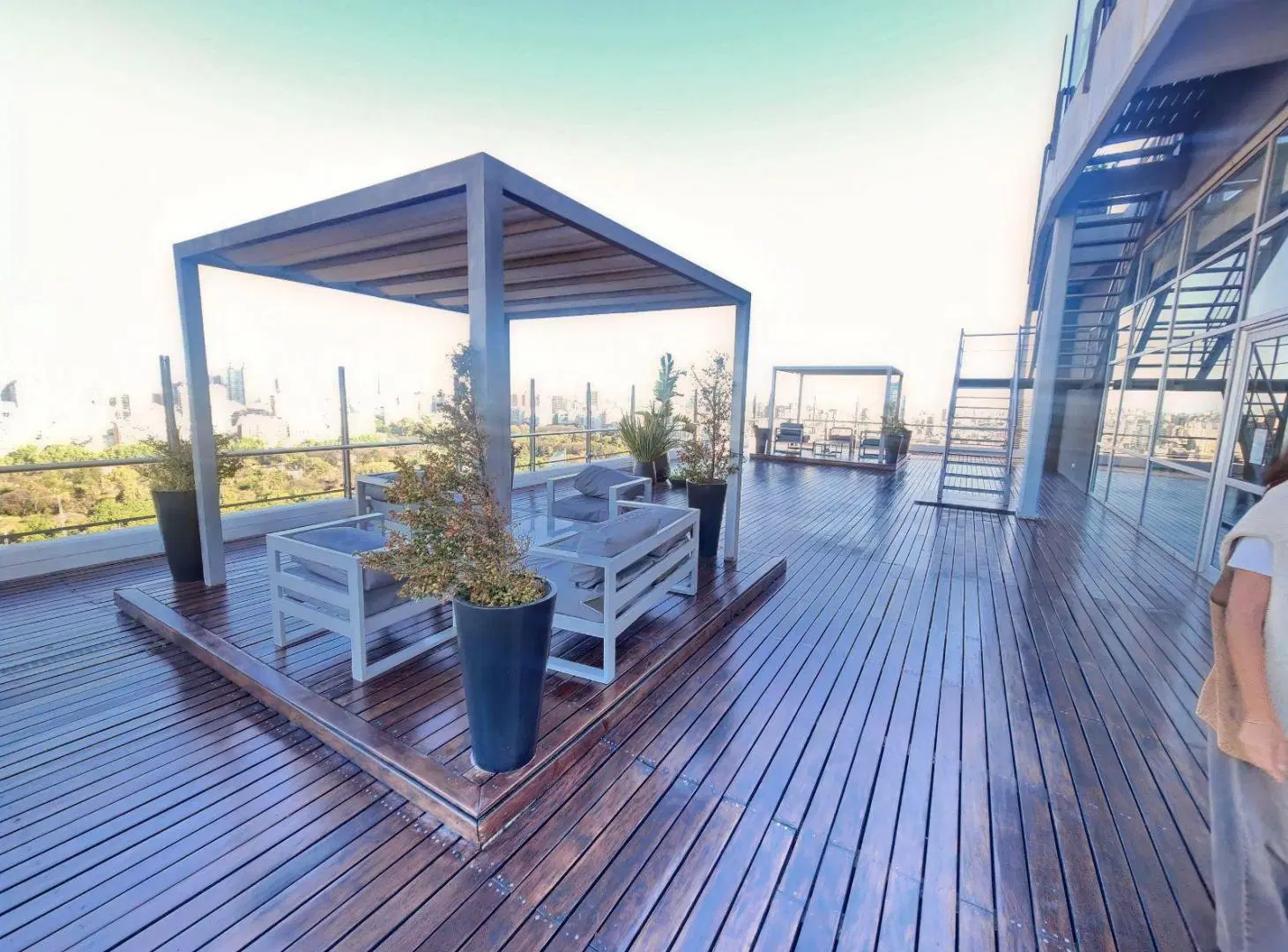 Departamento en alquiler de 2 ambientes, cochera fija cubierta, torre con amenities 2