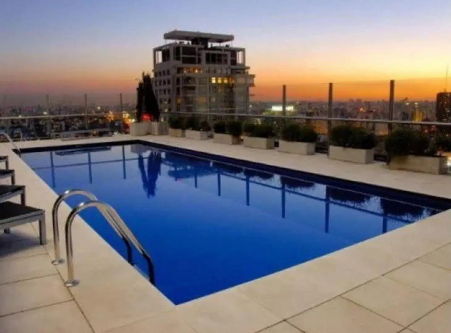 Departamento en alquiler de 2 ambientes, cochera fija cubierta, torre con amenities 1