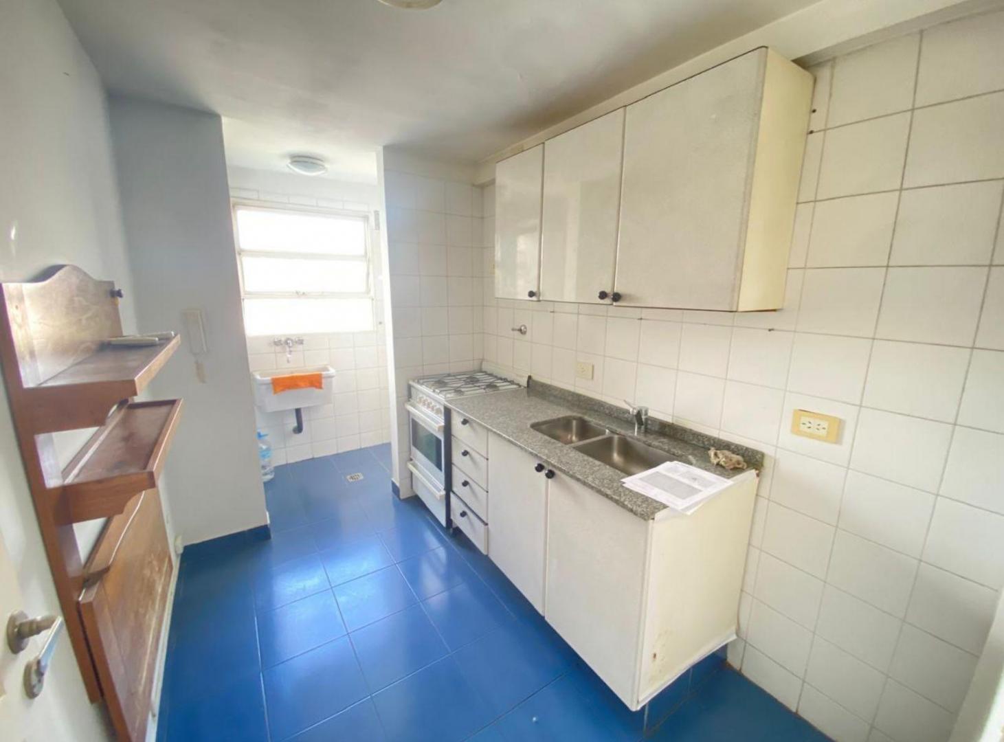 Foto de Departamento dos ambientes en alquiler,toilette y cochera fija y, imagen 4