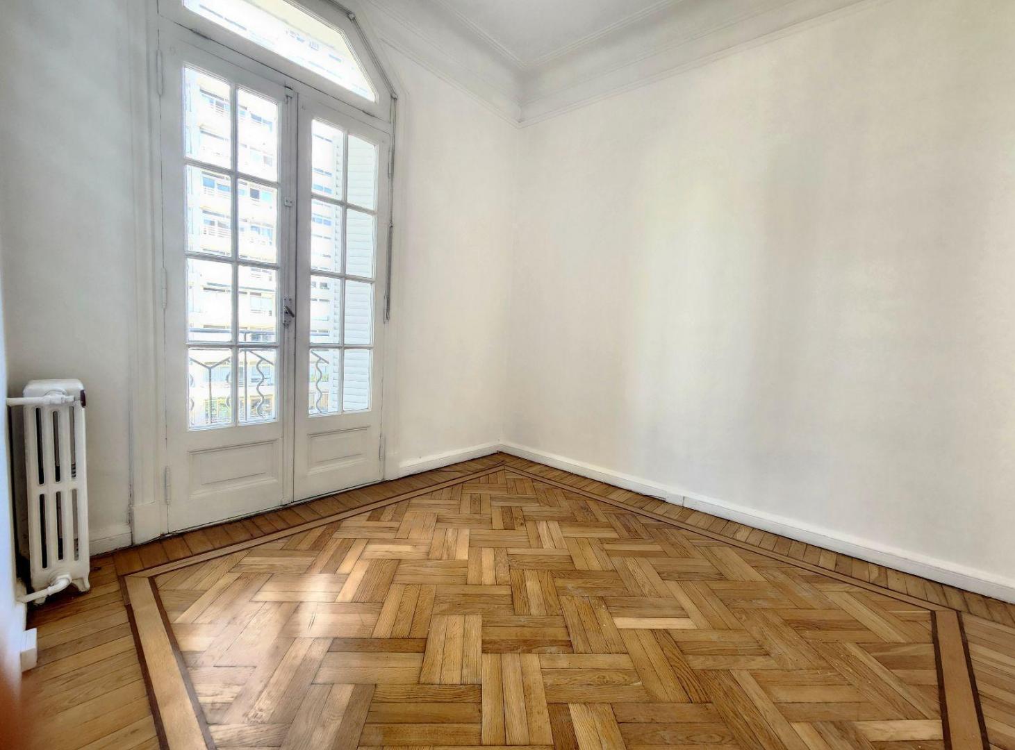 Foto de Oficina en alquiler 5 ambientes., imagen 1