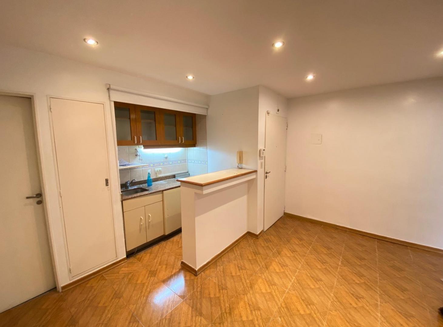 Foto de Monoambiente dividido. 40 m² | Balcón | Despacho privado | Apto, imagen 4