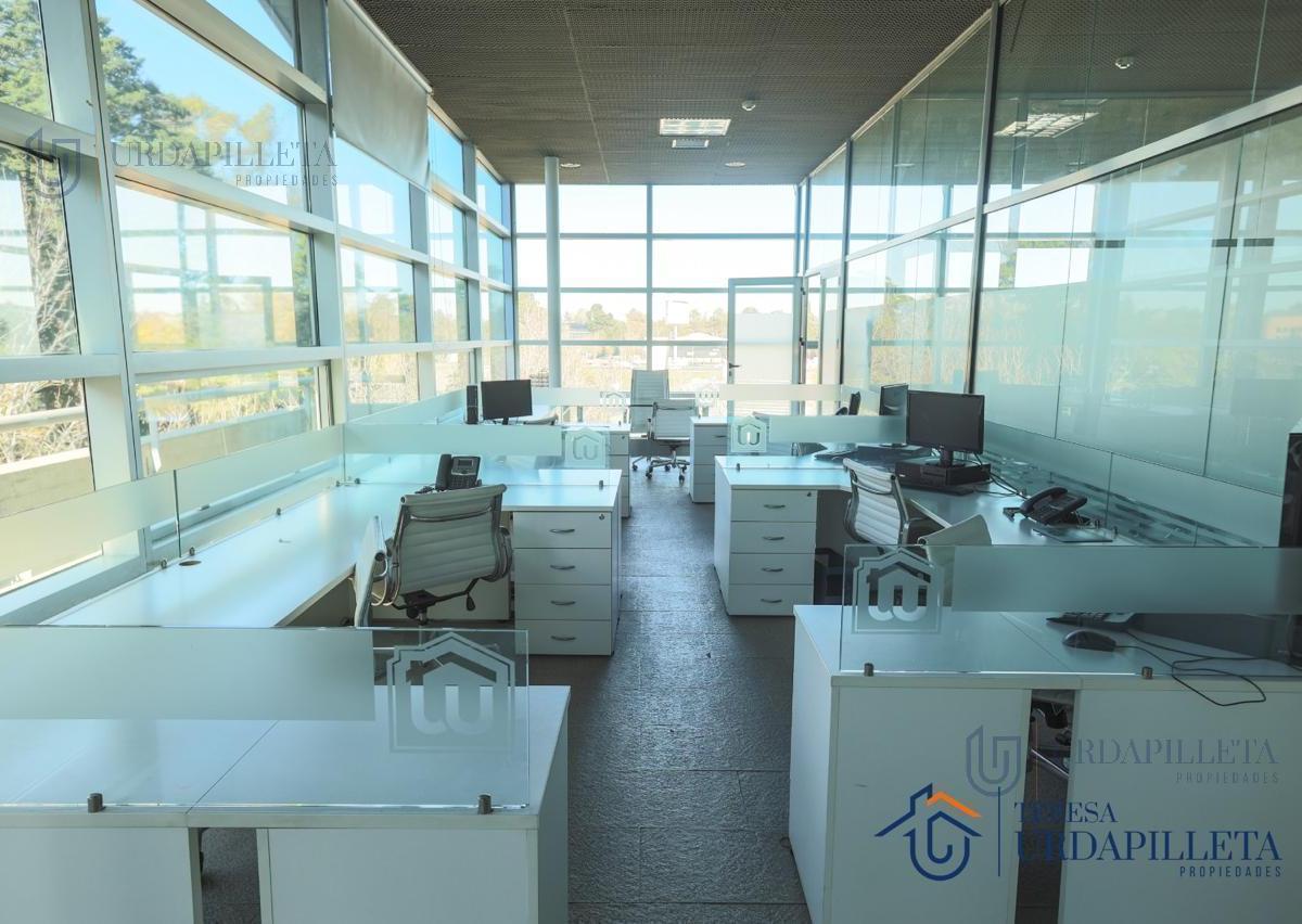 Oficina en Venta en Edificio Bureau - Pilar 1