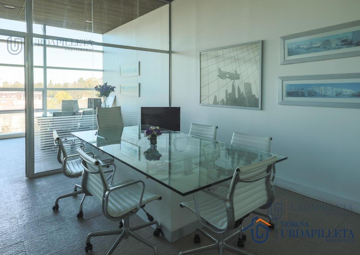 Oficina en Venta en Edificio Bureau - Pilar 3