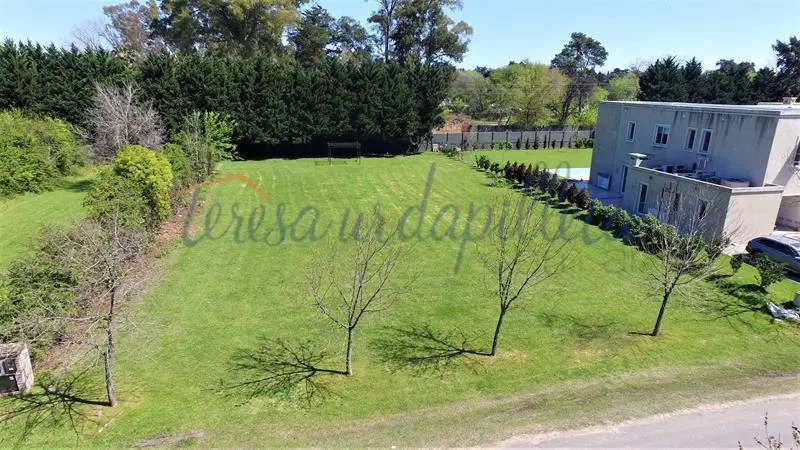 Lote de 1700 m2 en venta enTortugas C.C - Teresa Urdapilleta Propiedades 2