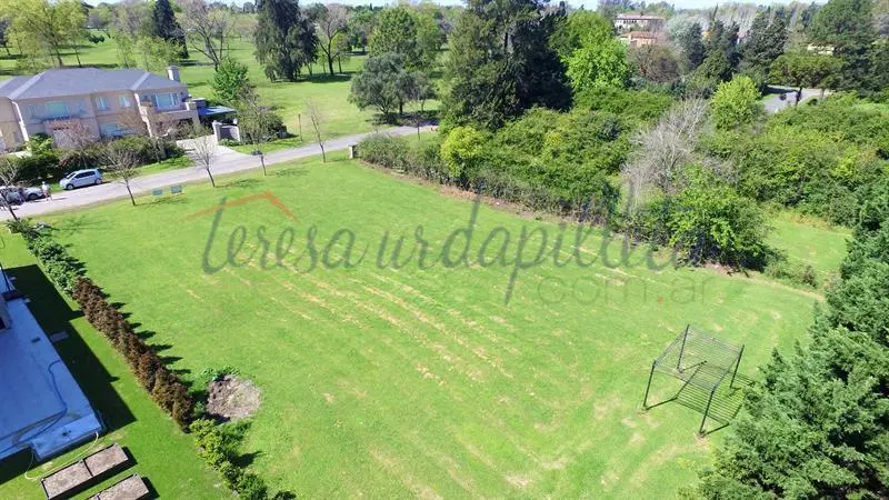 Lote de 1700 m2 en venta enTortugas C.C - Teresa Urdapilleta Propiedades 4