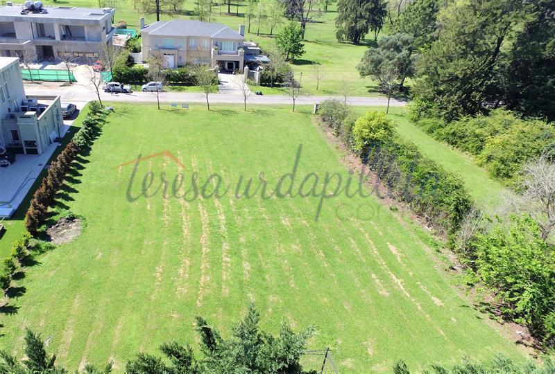 Lote de 1700 m2 en venta enTortugas C.C - Teresa Urdapilleta Propiedades