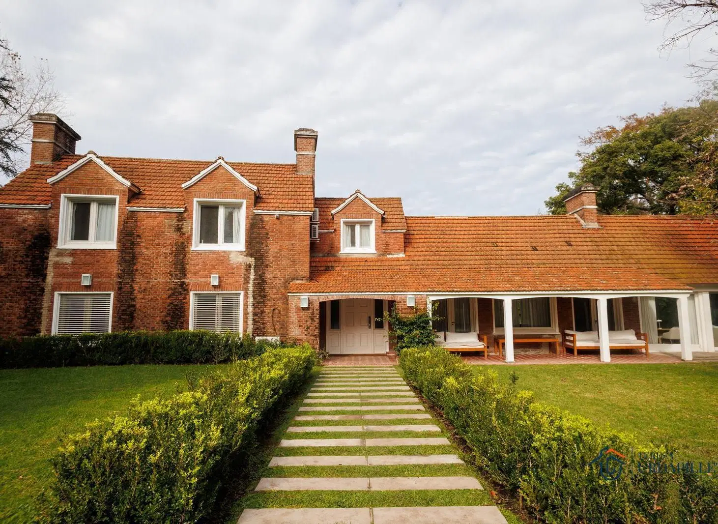 Casa en venta  Tortugas CC CON sobre 3308 m2 cancha de golf 2