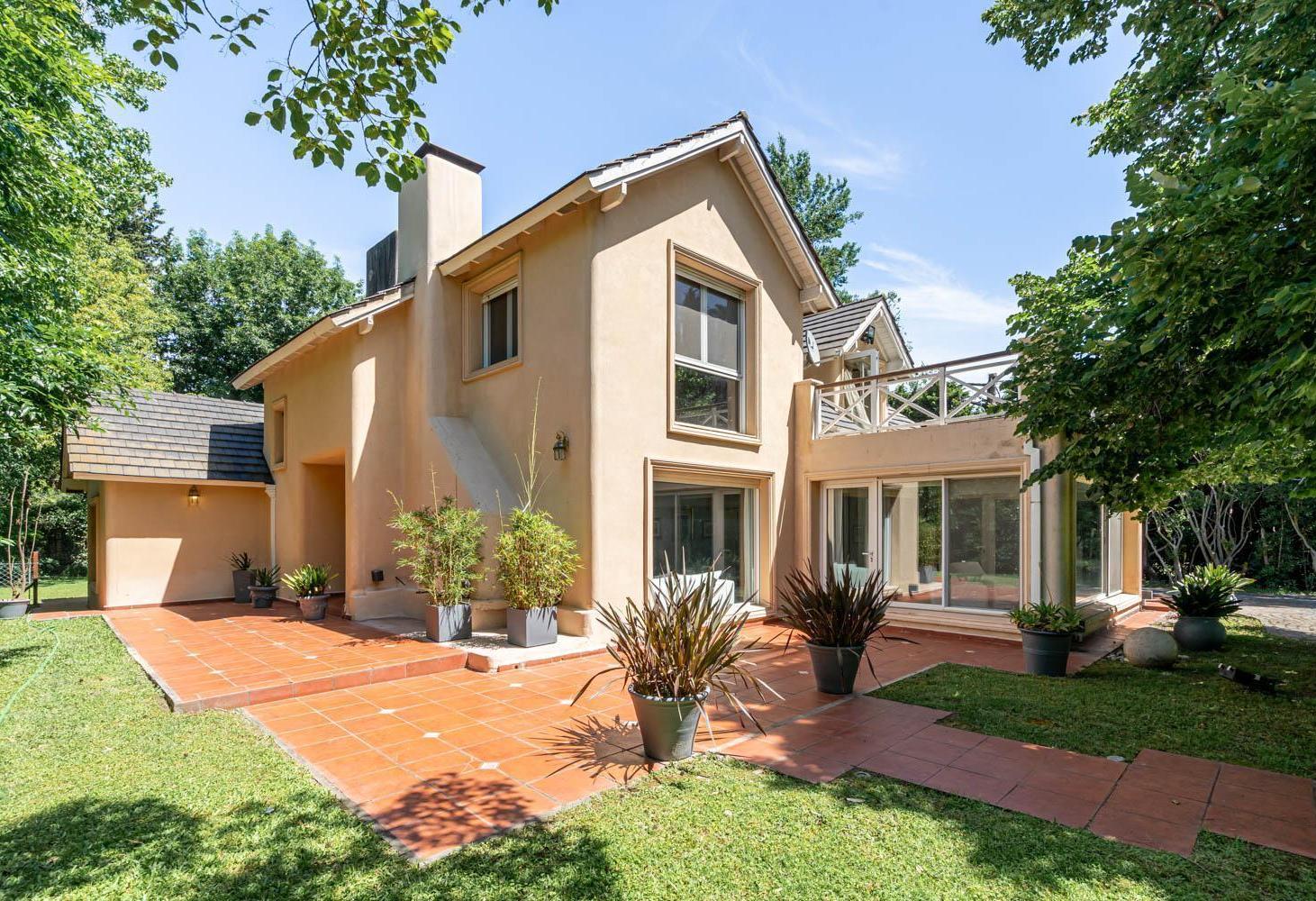 Lindisima casa en venta en Tortugas CC