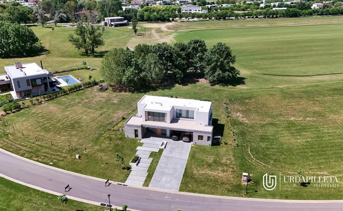 Casa en venta en Pilara sobre la cancha de polo en Milord- URDAPILLETA PROPIEDADES 3