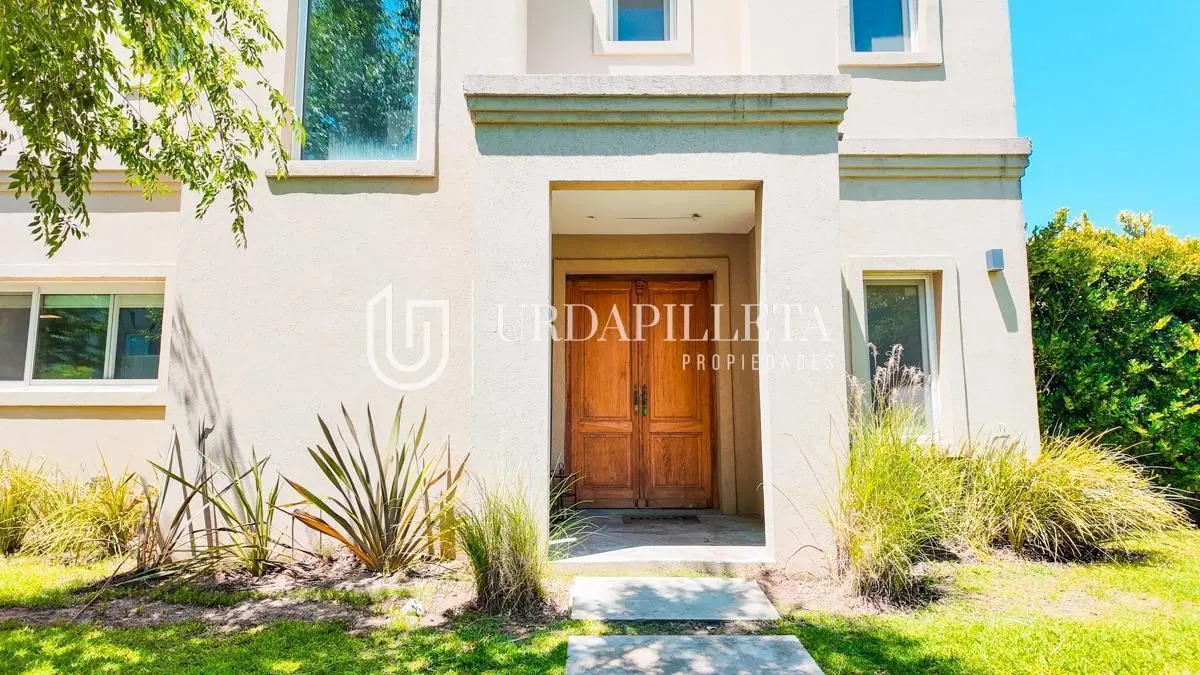 Casa en venta con 3 dormitorios en Ayres Plaza, Pilar 5