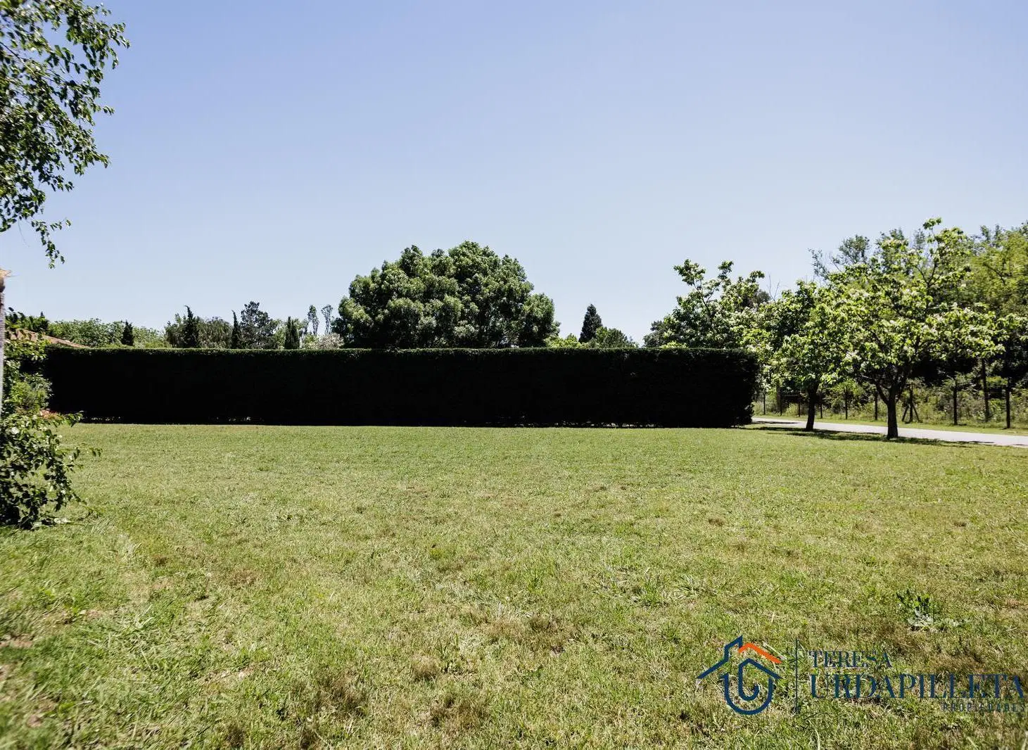 Terreno de 1900 m2  en  Martindale C.C 3