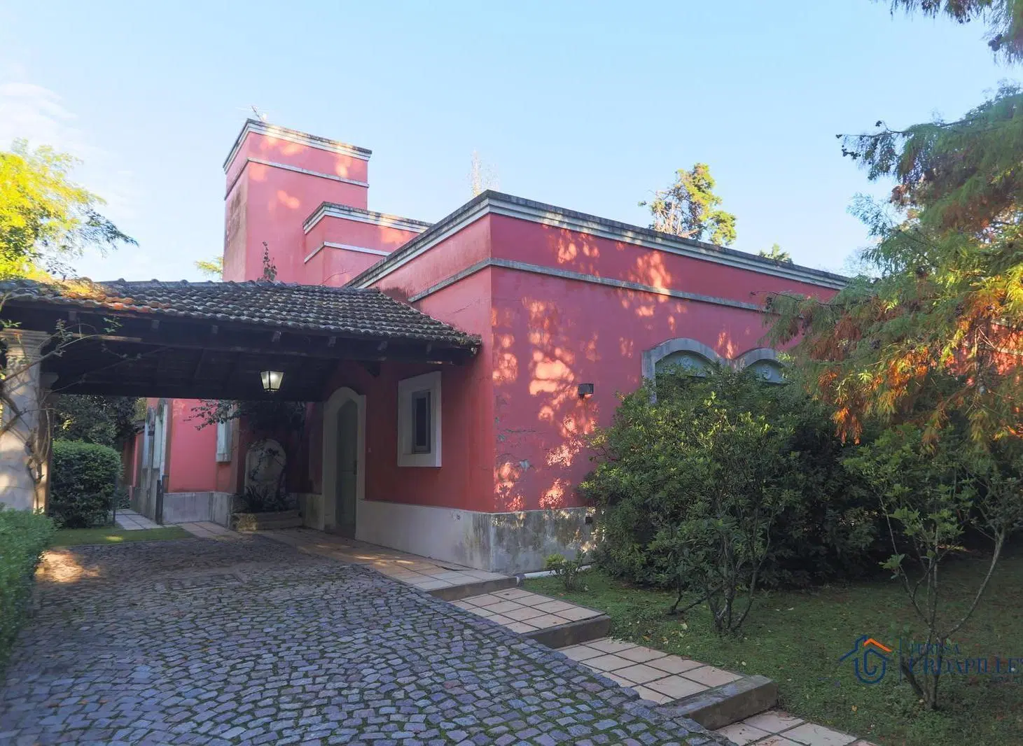 Casa en  Venta en Martindale C.C.  - Oportunidad - casa sobre doble lote- 3212m2 3
