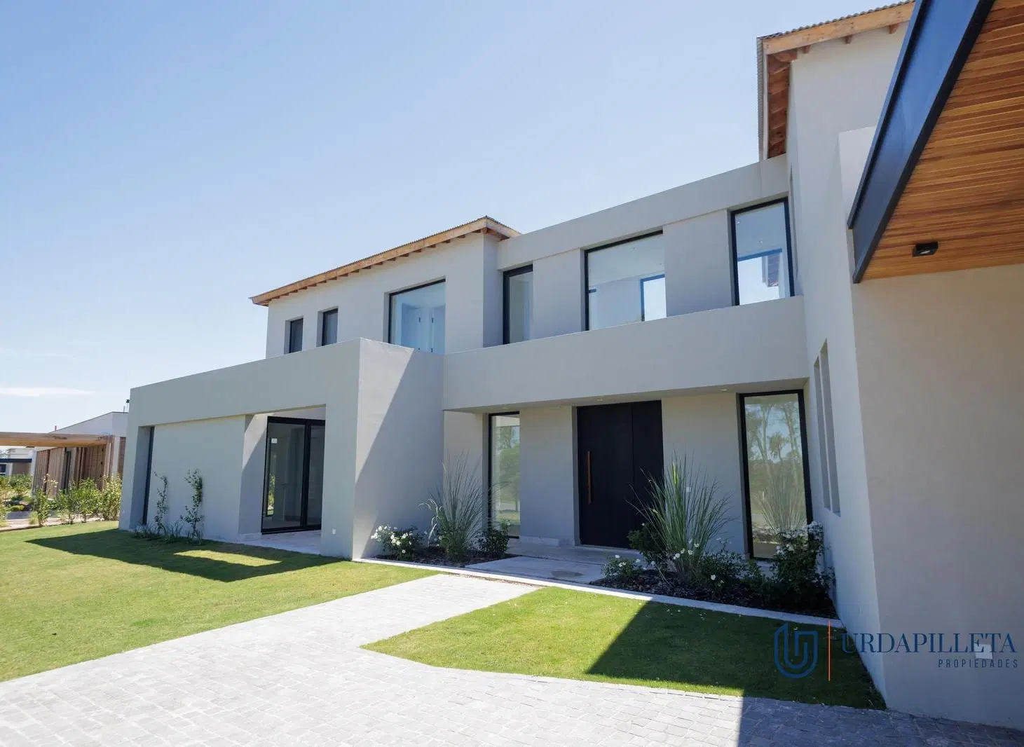 Casa en venta en Pilara sobre cancha de Polo en Cabriolet -Pilar - URDAPILLETA PROPIEDADES 3