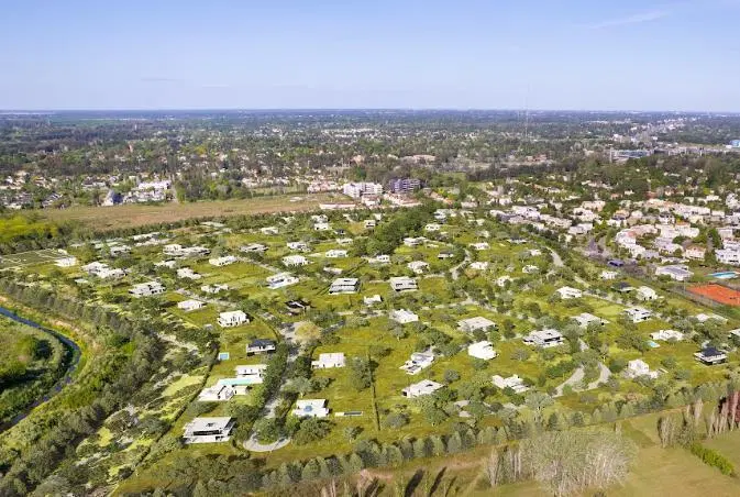 Terreno en venta en  Verona Pilar lote central 4