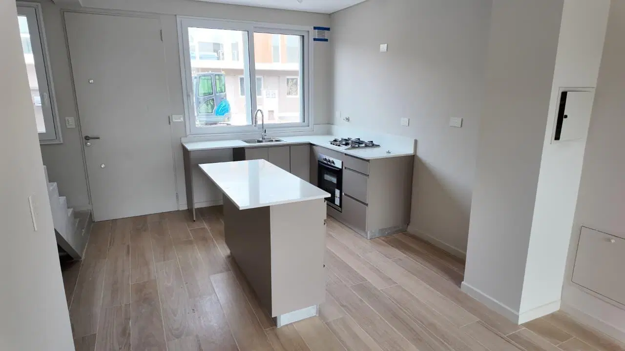 Townhouse en alquiler 3 ambientes en Aldeana Pilar 2
