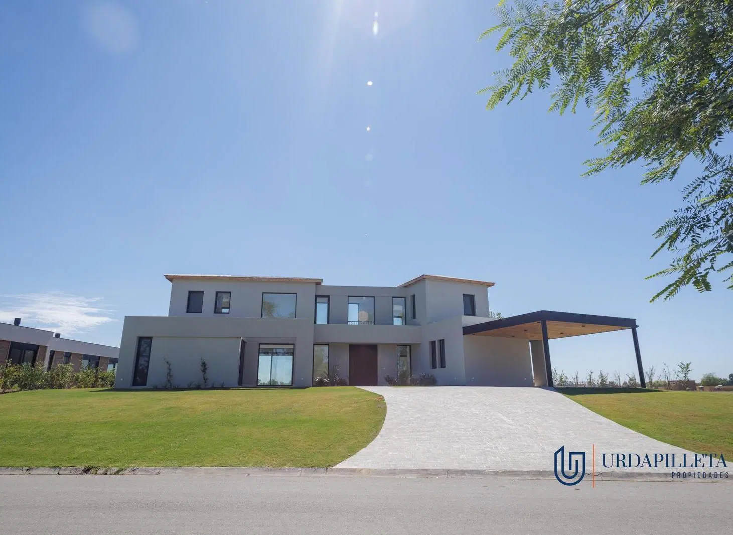 Casa en venta en Pilara sobre cancha de Polo en Cabriolet -Pilar - URDAPILLETA PROPIEDADES 5