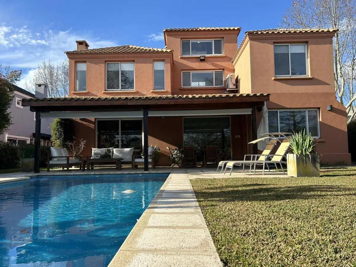 Casa en venta Ayres Del Pilar de 4 ambientes 3