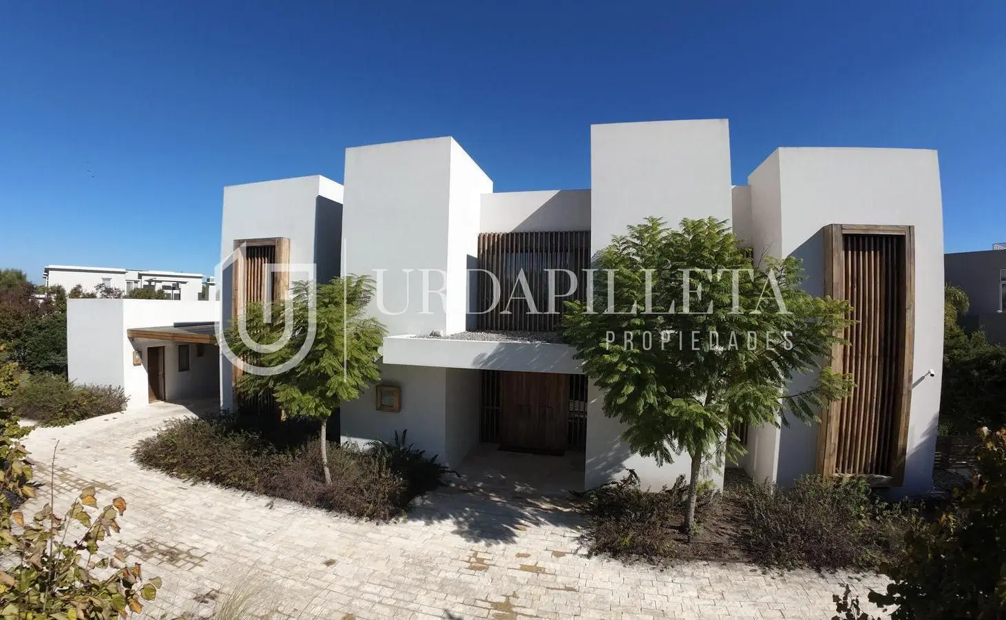 Casa en venta en Pilara sobre cancha de golf - La Berlina - URDAPILLETA PROPIEDAES 3