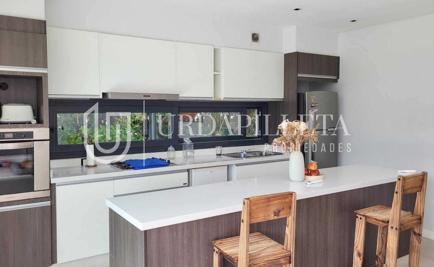 Foto de Casa en venta en Ayres Plaza, imagen 2