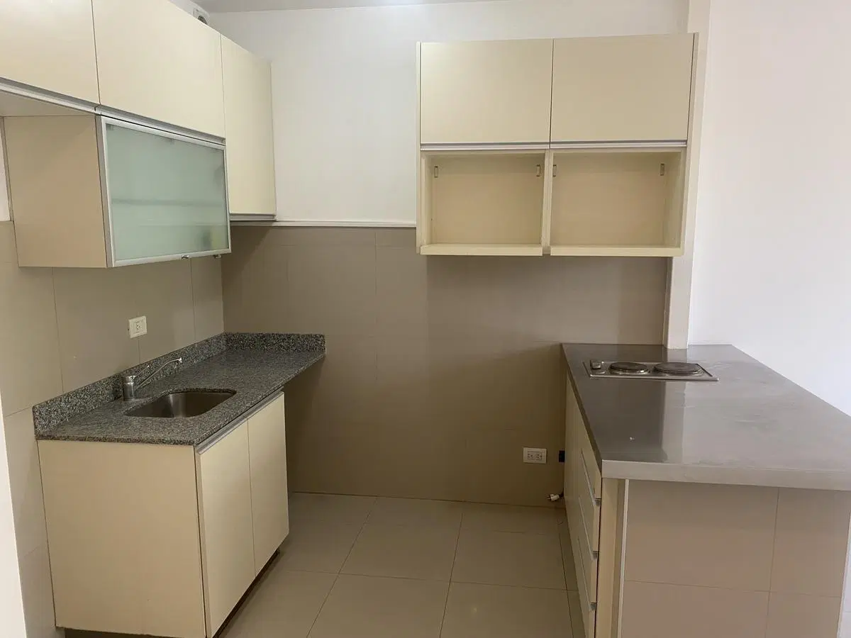 Departamento en alquiler planta baja con jardin en Loft de Ayres Vila Pilar 2