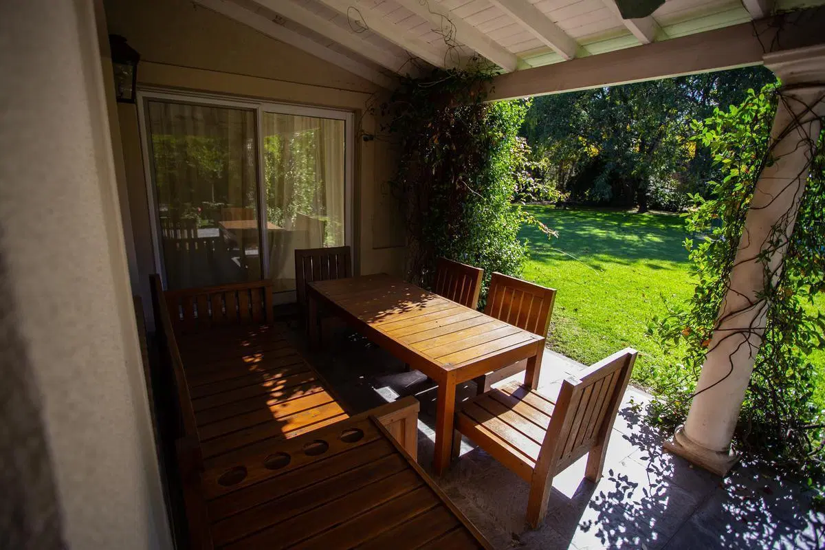 Casa en alquiler temporal con muebles - Martindale C.C 4