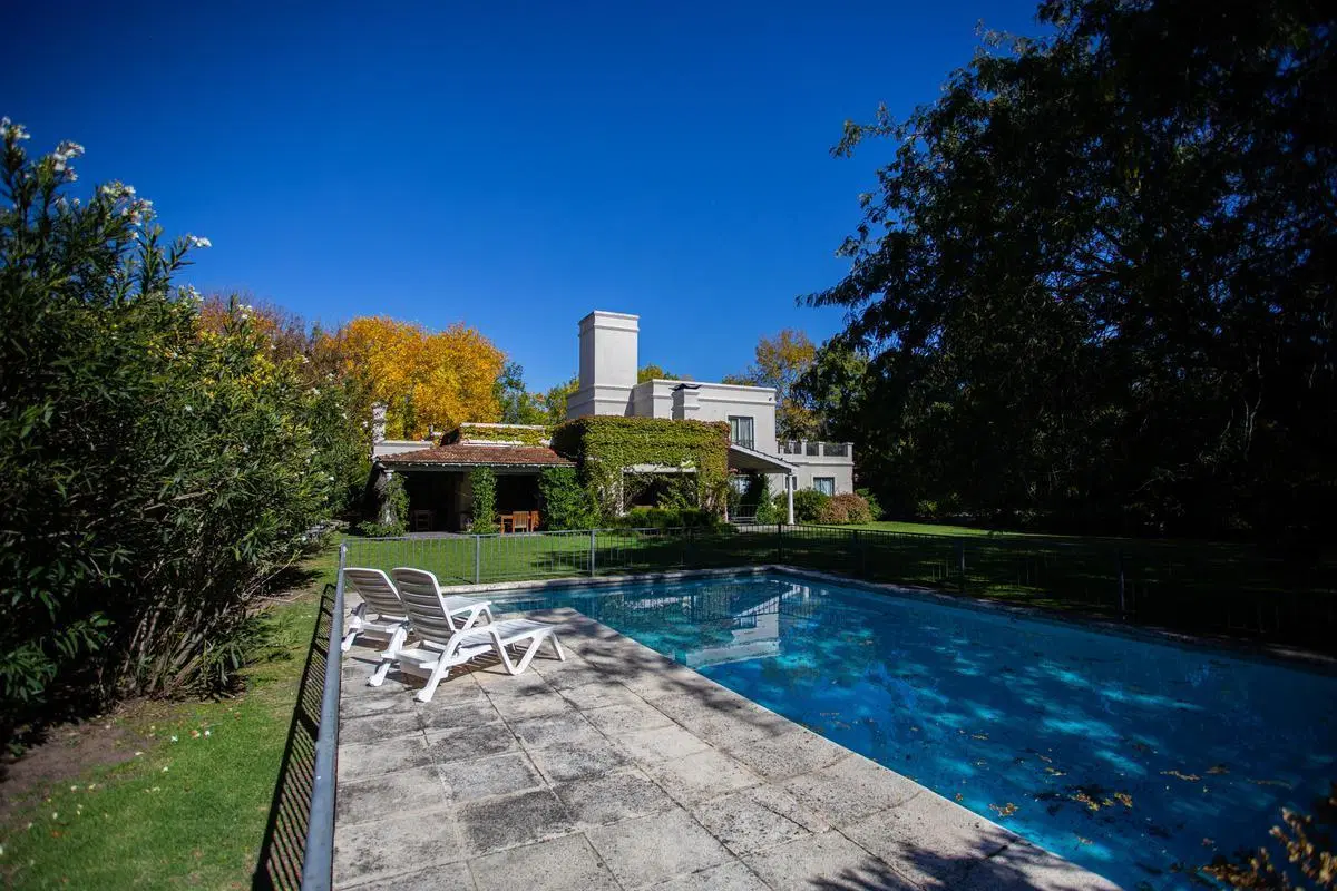 Casa en alquiler temporal con muebles - Martindale C.C 3