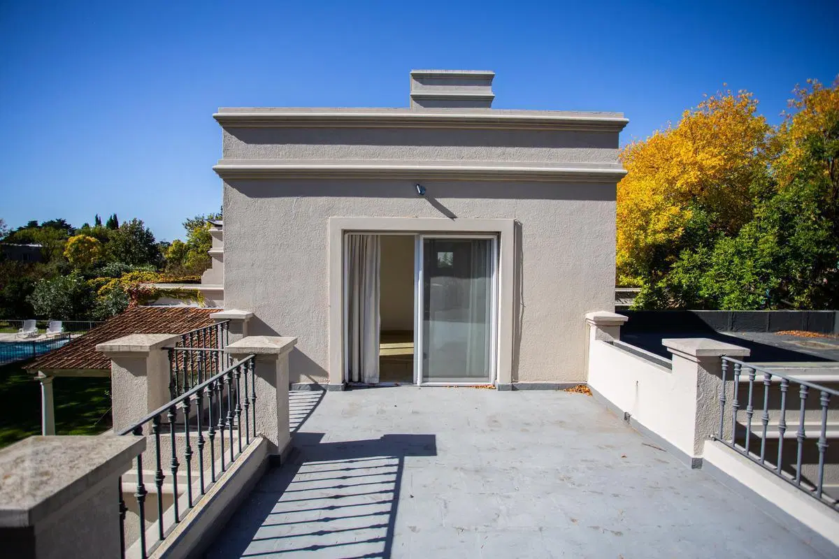 Casa en alquiler temporal con muebles - Martindale C.C 5
