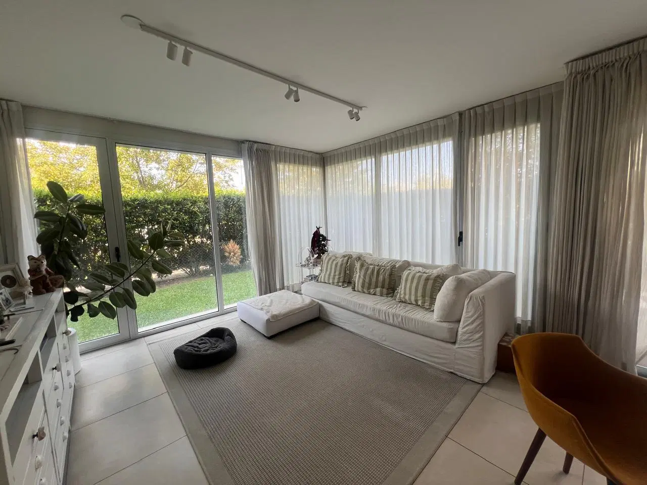 Departamente en alquiler de 3 ambientes PB con jardin y parrilla Vilahaus Pilar 2