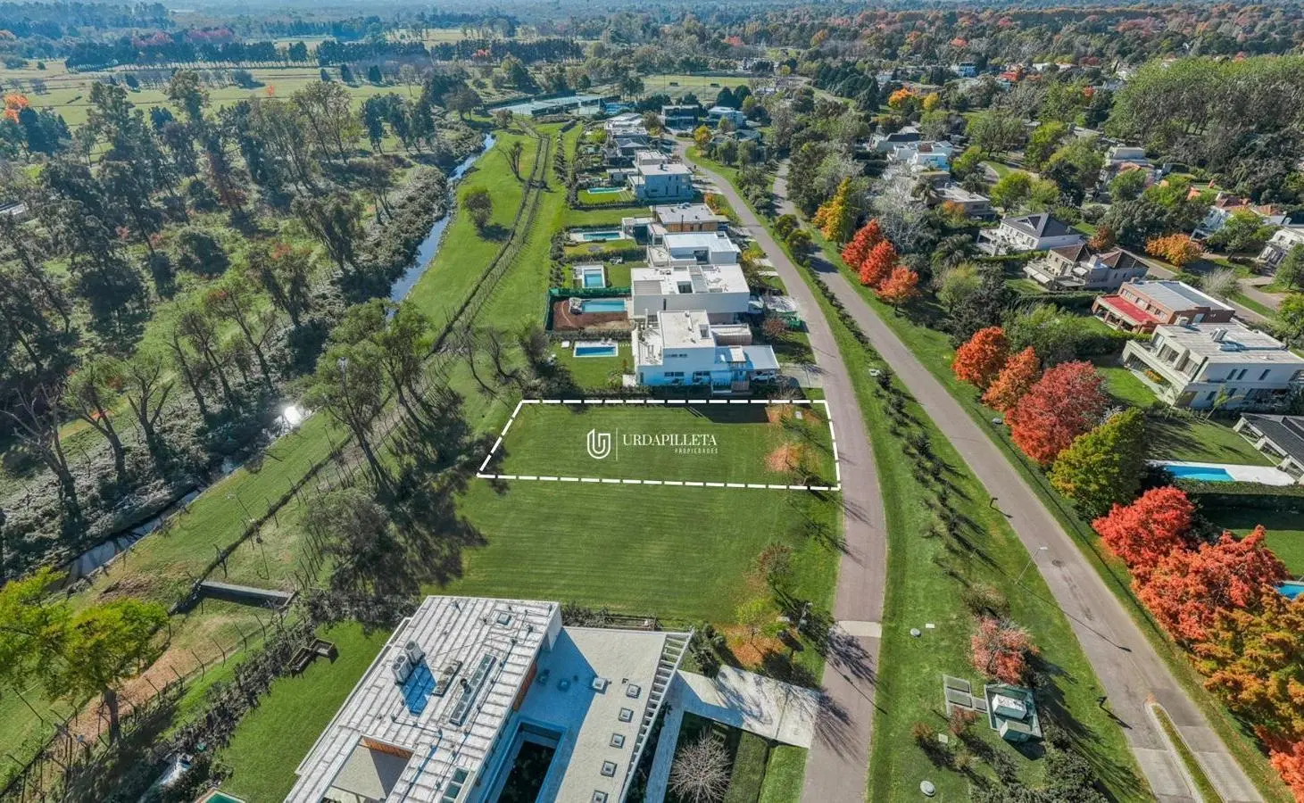 Terreno en venta en Ayres de Pilar 5
