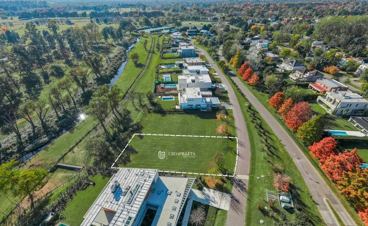 Terreno en venta en Ayres de Pilar 3